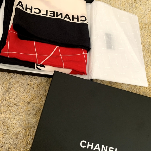 Chanel Scarf - Picture 2 of 2